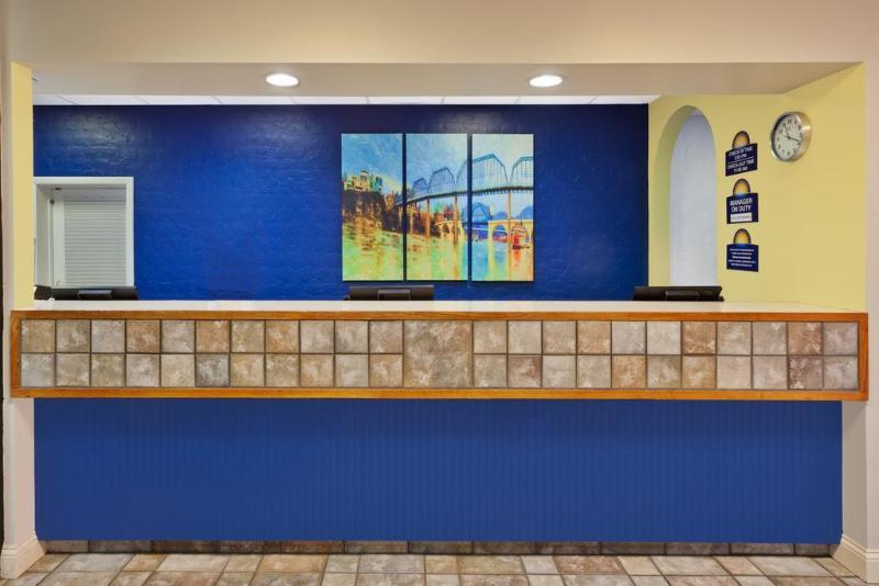 Hotel Bo, A Days Inn By Wyndham Chattanooga Downtown Buitenkant foto